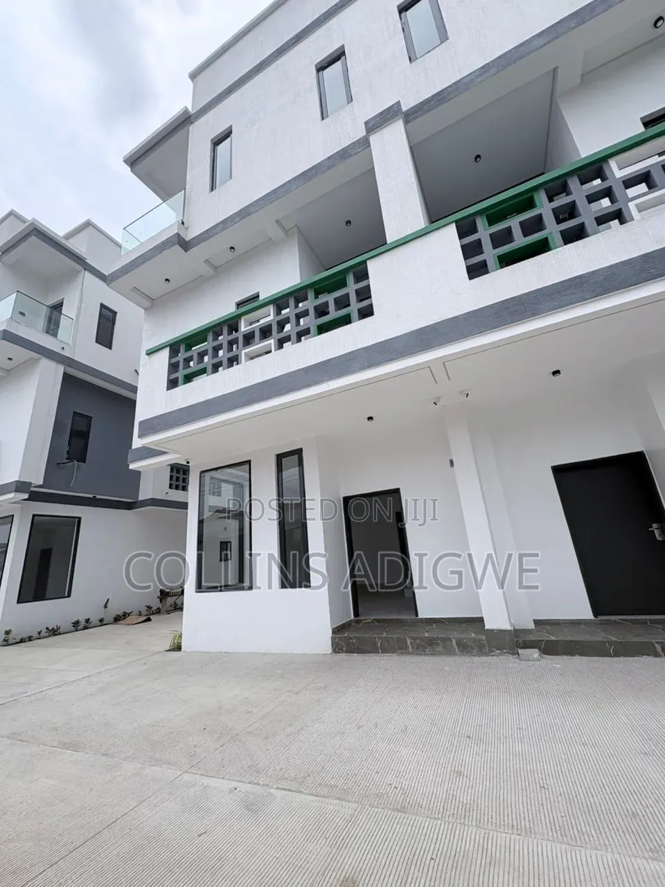 5bdrm Duplex in Lekki Phase 1 for sale