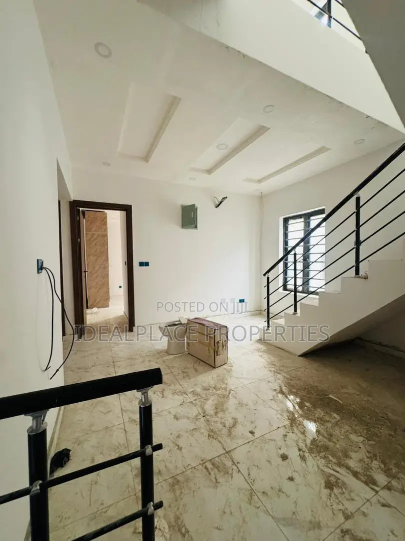 4bdrm Duplex in Agidingbi for sale