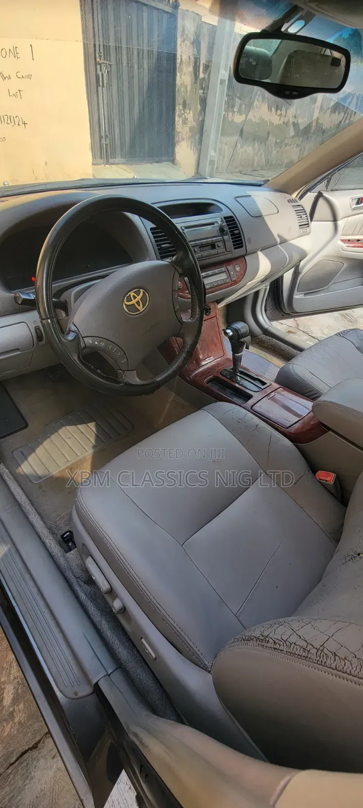 Toyota Camry 2005 Gray