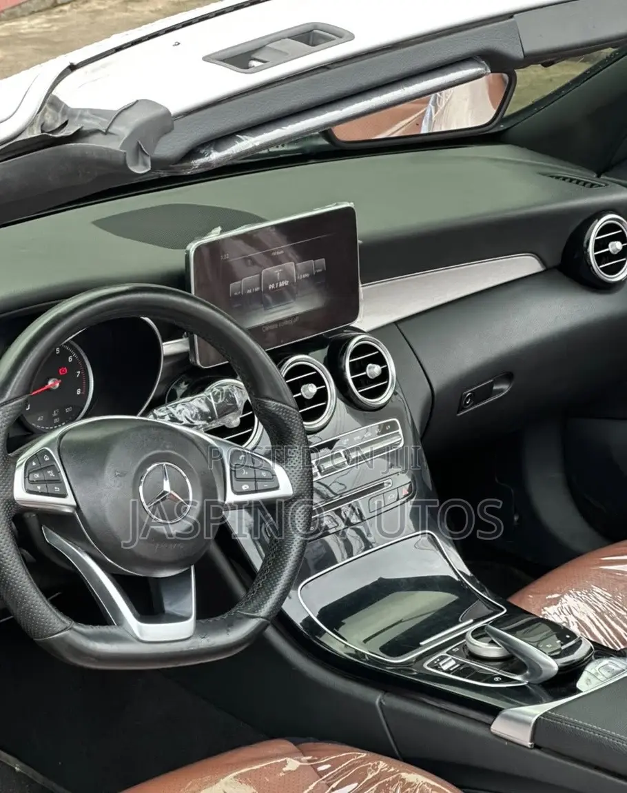 Mercedes-Benz C200 2018 White