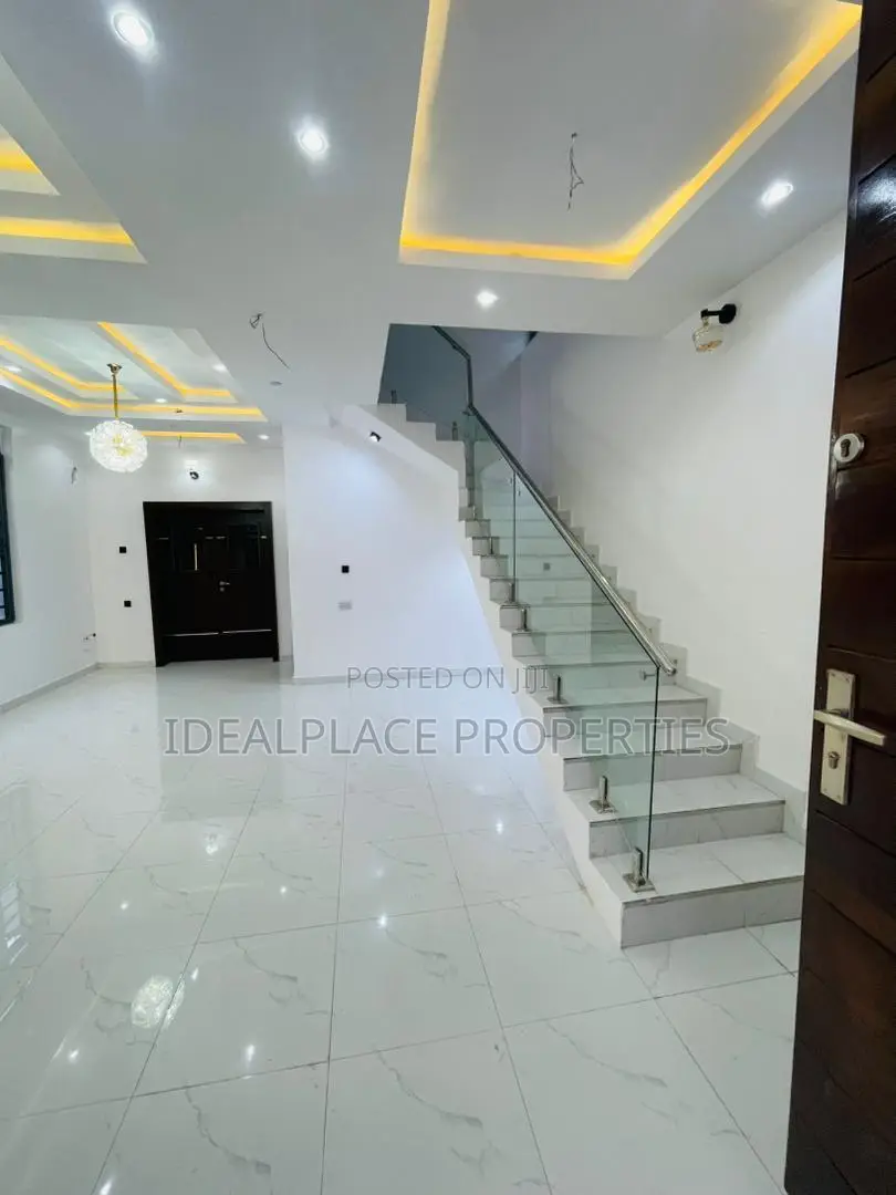 4bdrm Duplex in Ifako-Ogba for sale