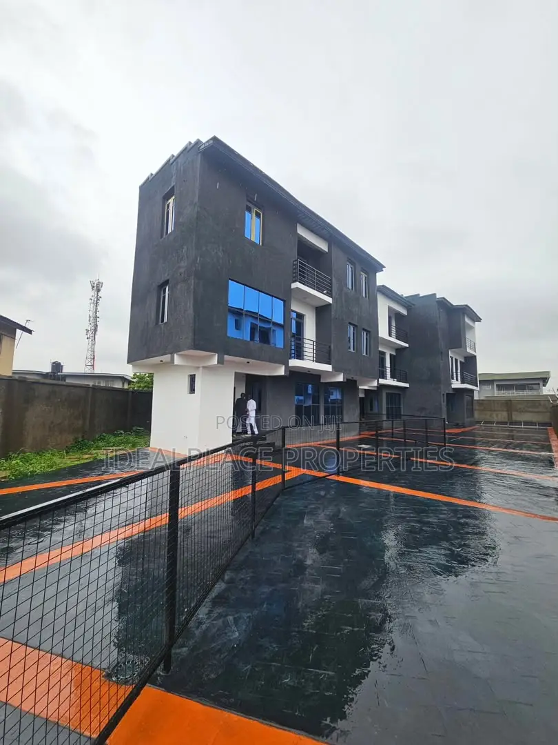 4bdrm Duplex in Ogba GRA for sale