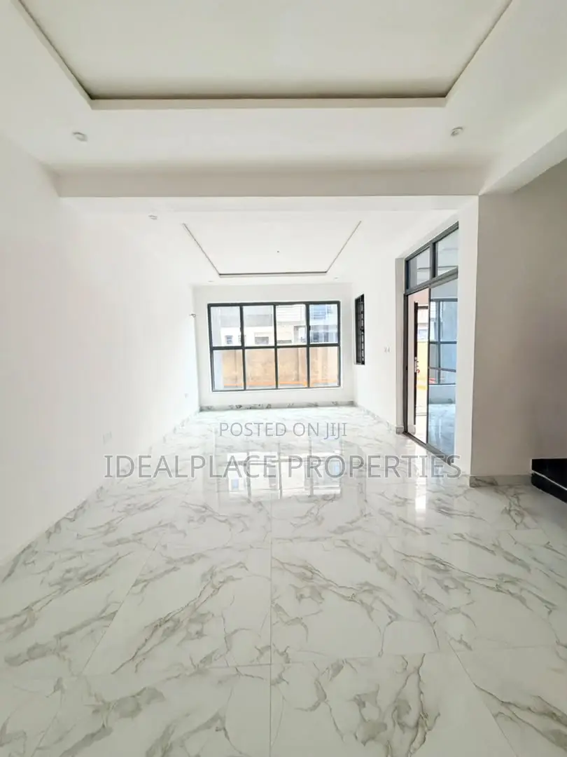 4bdrm Duplex in Ogba GRA for sale