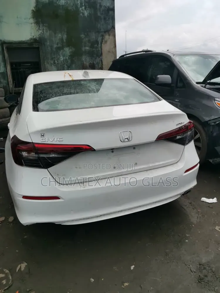 Honda Civic 2023 Windscreen Glass Available at Chimatex