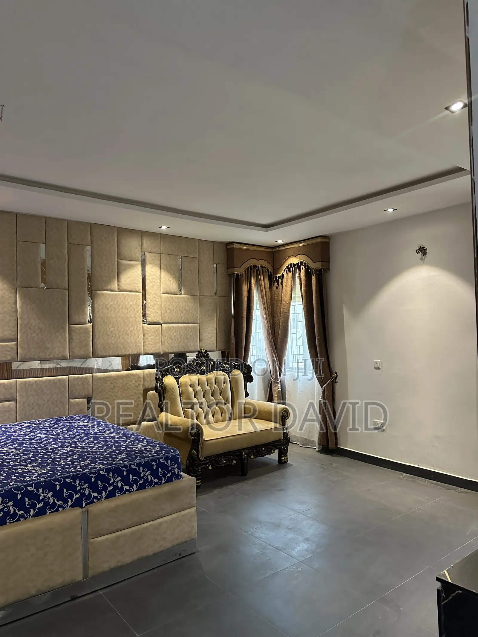 Furnished 4bdrm Penthouse in Leisure Court, Phase for sale