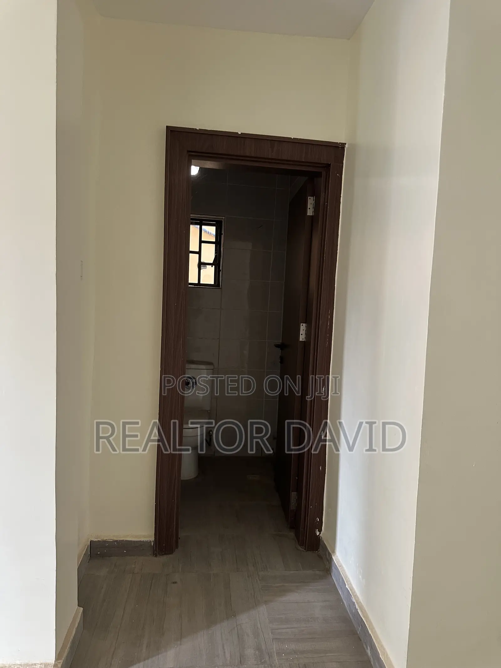 3bdrm Block of Flats in Roomeo Apartments, Kaura for sale