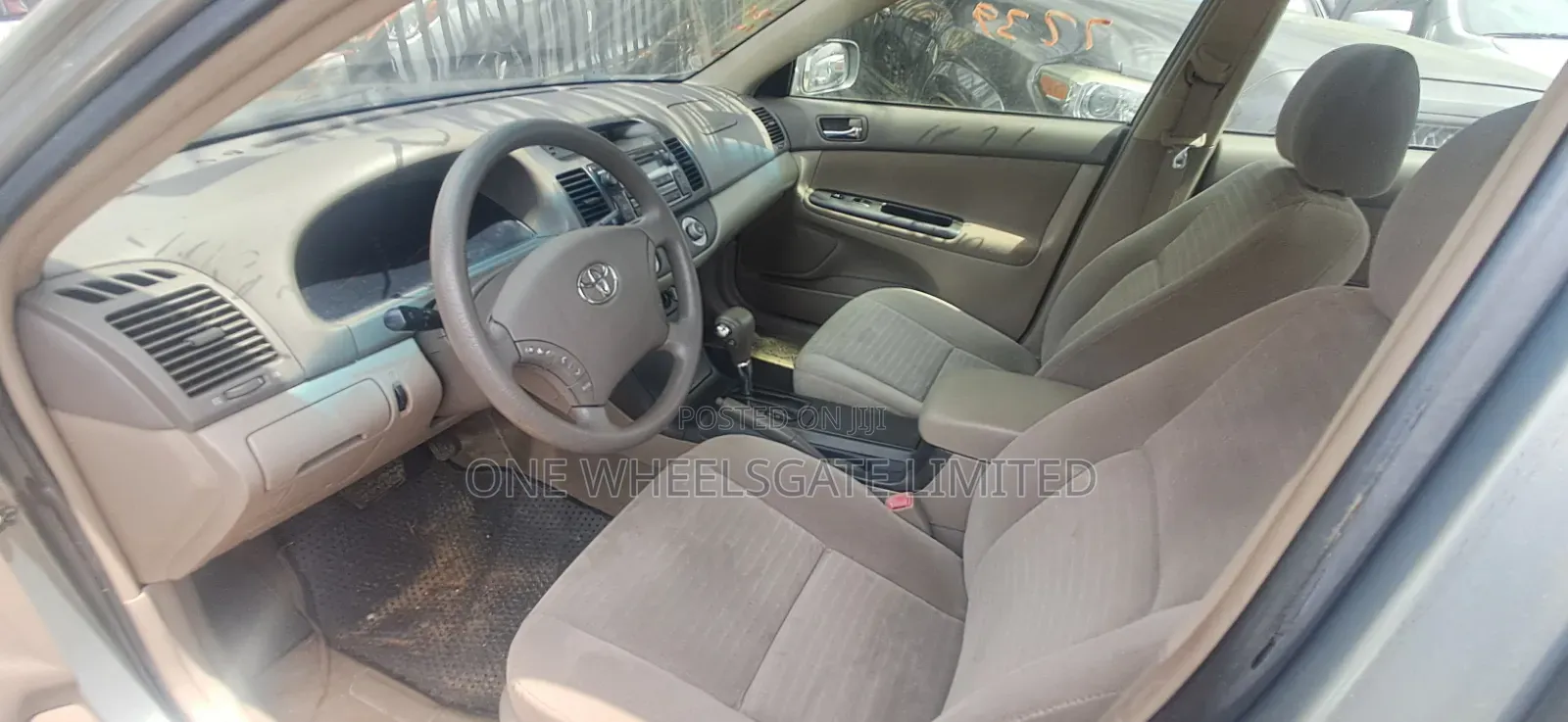 Toyota Camry 2006 Gray