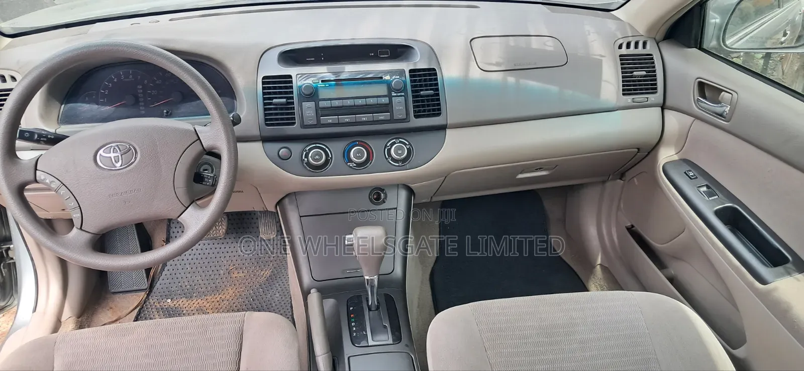 Toyota Camry 2006 Gray