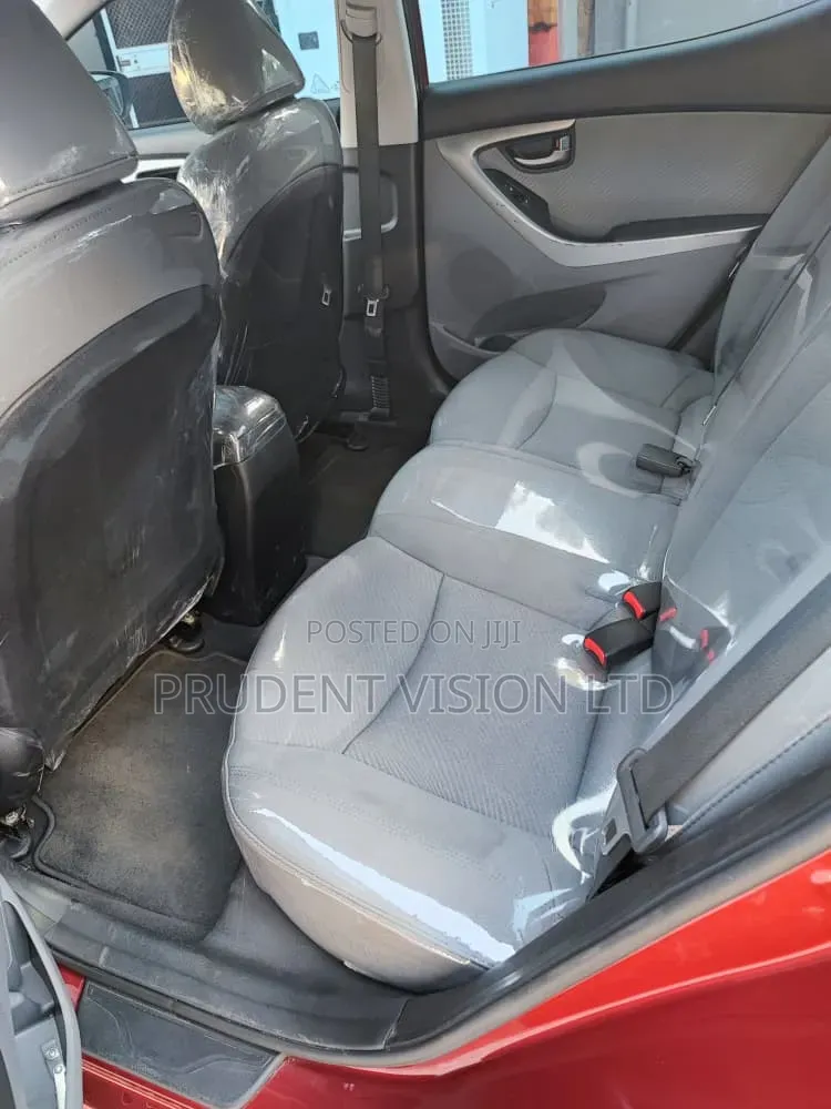 Hyundai Elantra 2011 Red