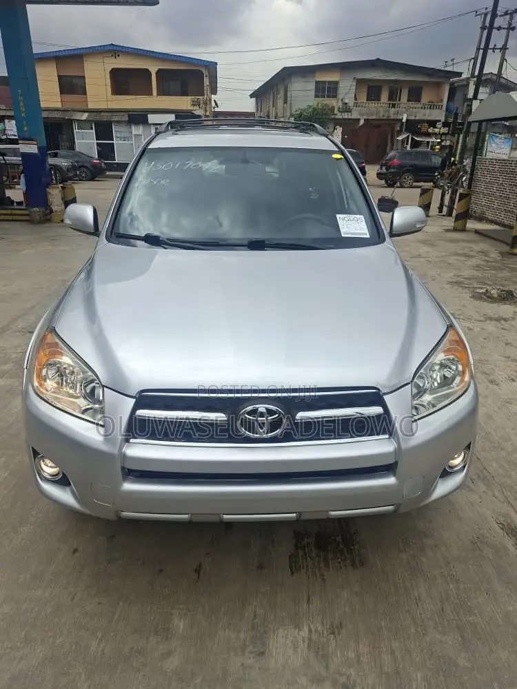 Toyota RAV4 2.5 Sport 2011 Silver