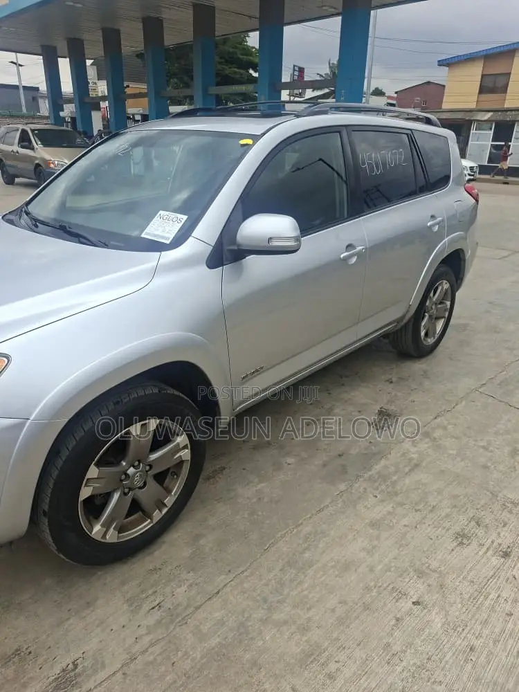 Toyota RAV4 2.5 Sport 2011 Silver