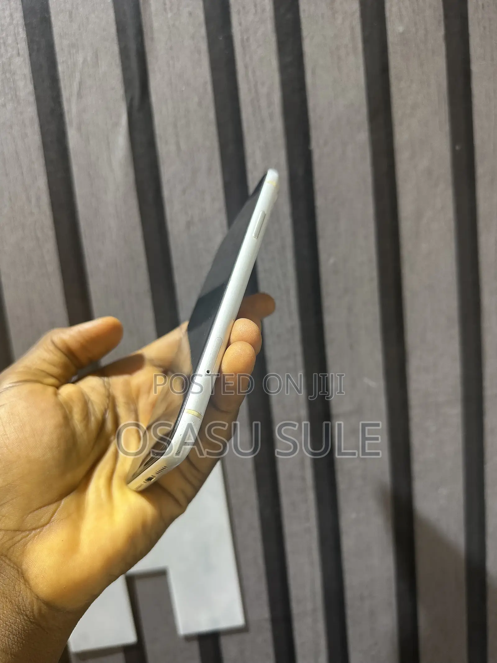 Apple iPhone XR 64 GB White