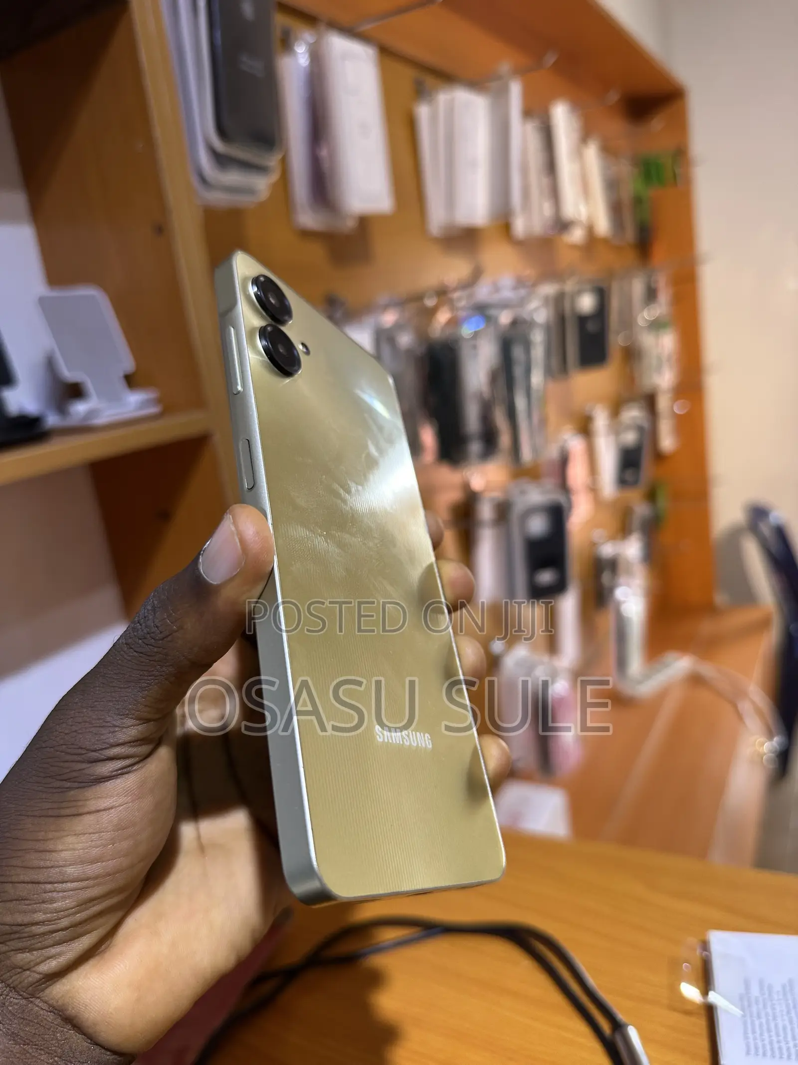 Samsung Galaxy A06 64 GB Gold