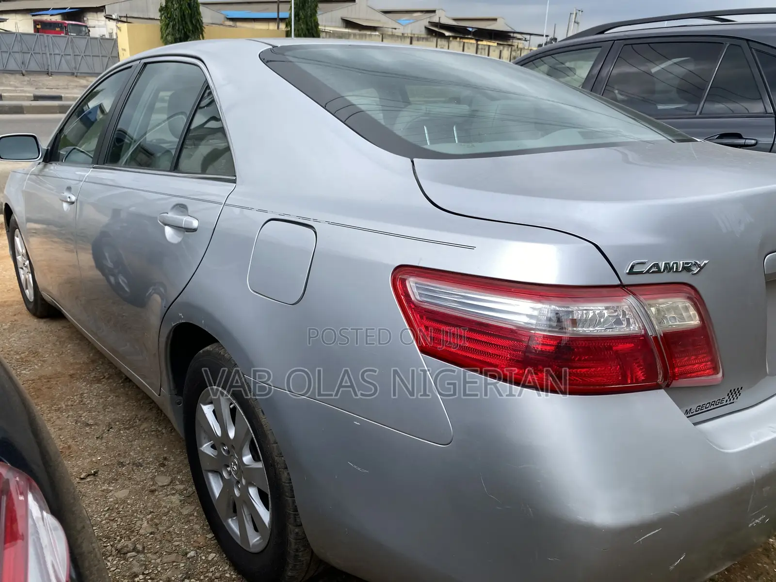 Toyota Camry XLE 4dr Sedan (2.4L 4cyl 5A) 2009 Silver