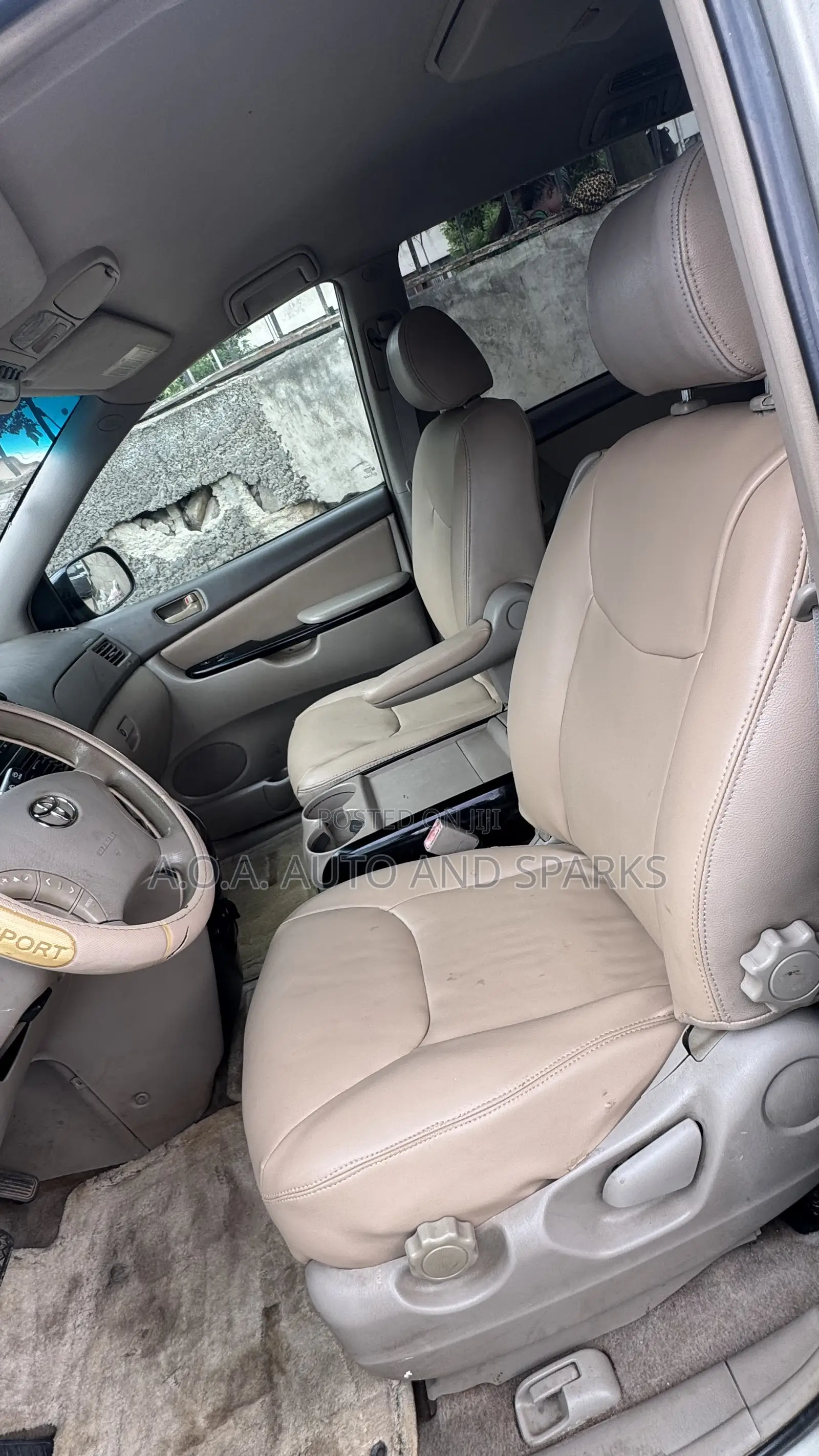 Toyota Sienna 2005 Gold