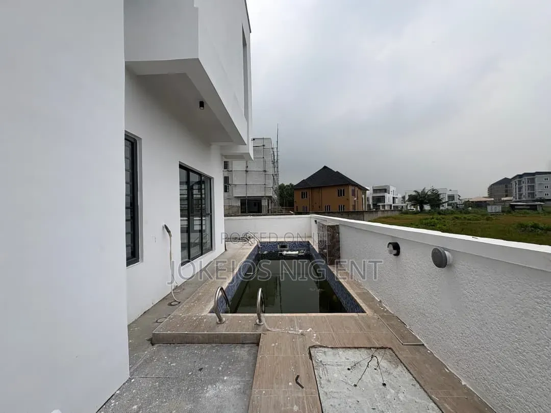 5bdrm Duplex in Royal Garden Estate, Ajiwe for sale