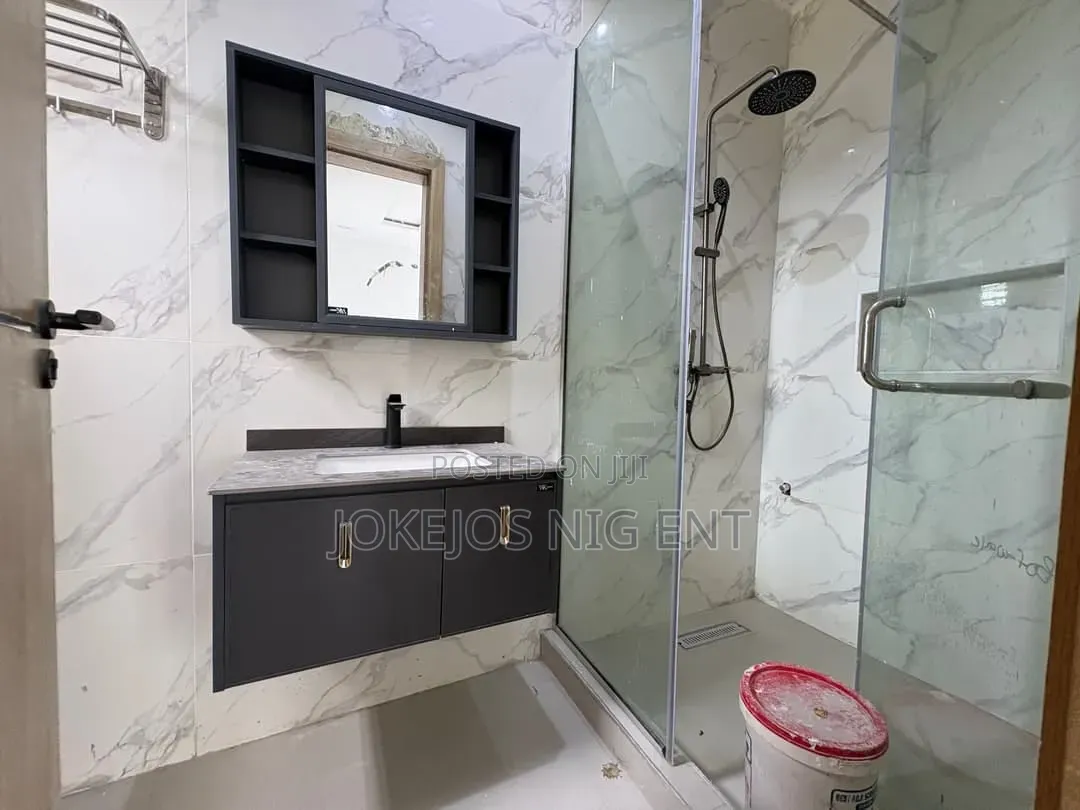 5bdrm Duplex in Royal Garden Estate, Ajiwe for sale
