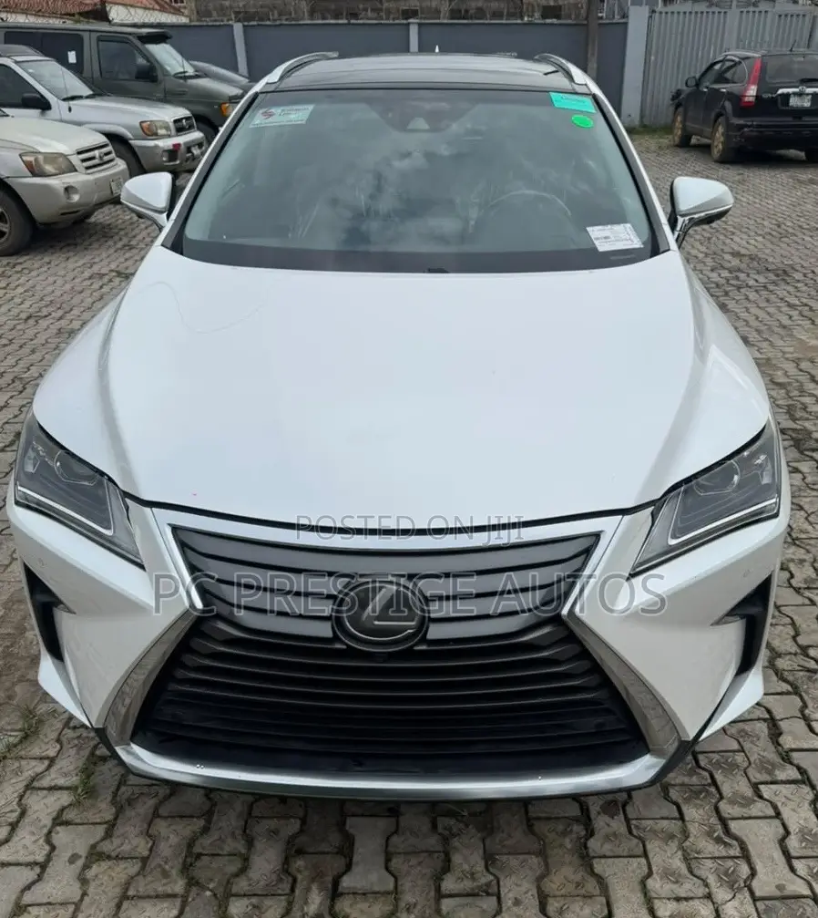 Lexus RX 350 FWD 2018 White