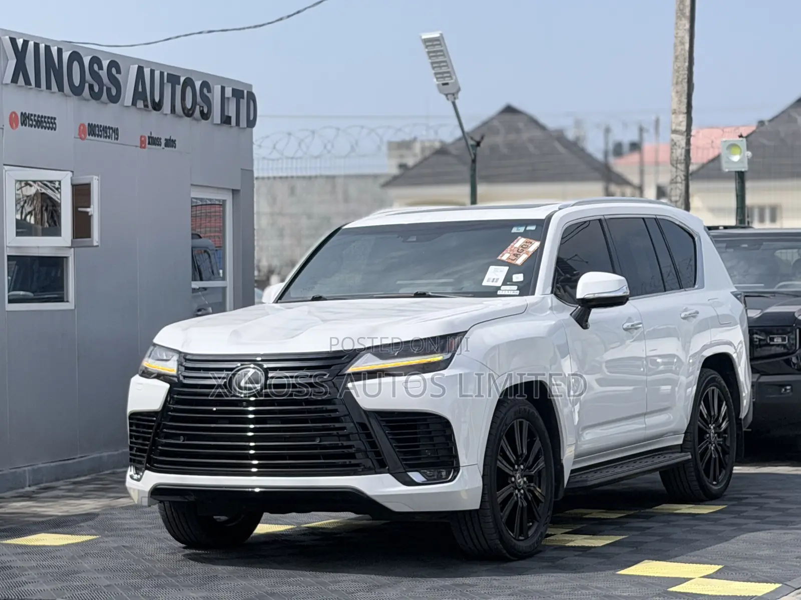 Lexus LX 600 2023 White