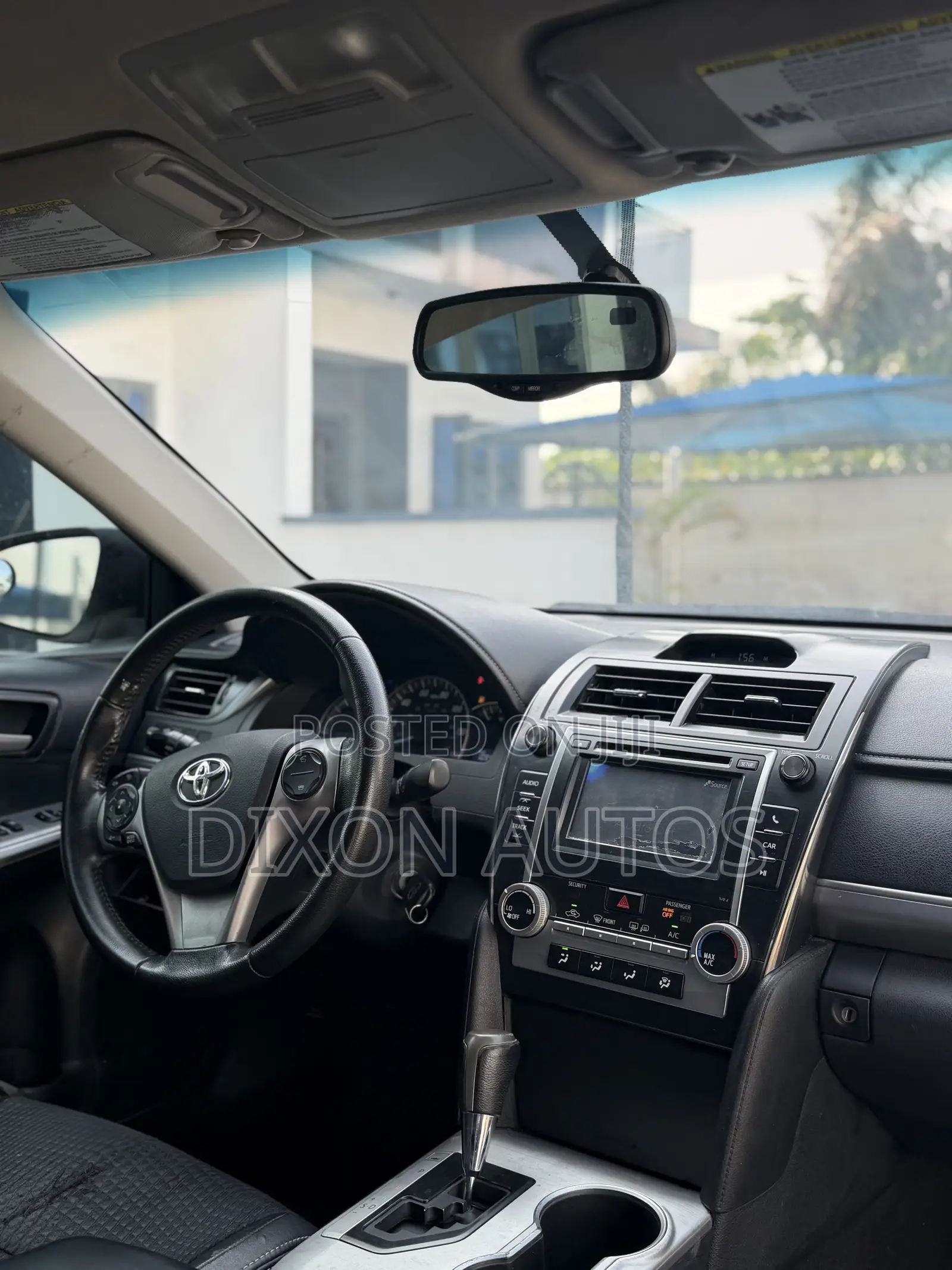 Toyota Camry SE 4dr Sedan (2.5L 4cyl 6A) 2012 White