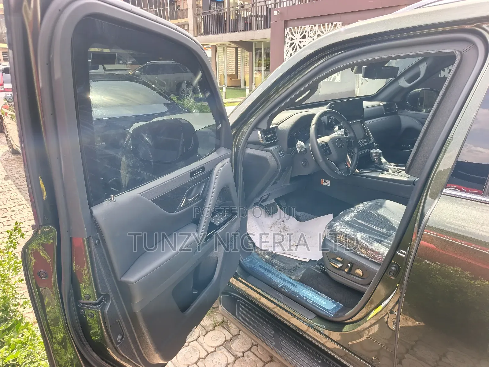 New Lexus LX 600 2025 Green