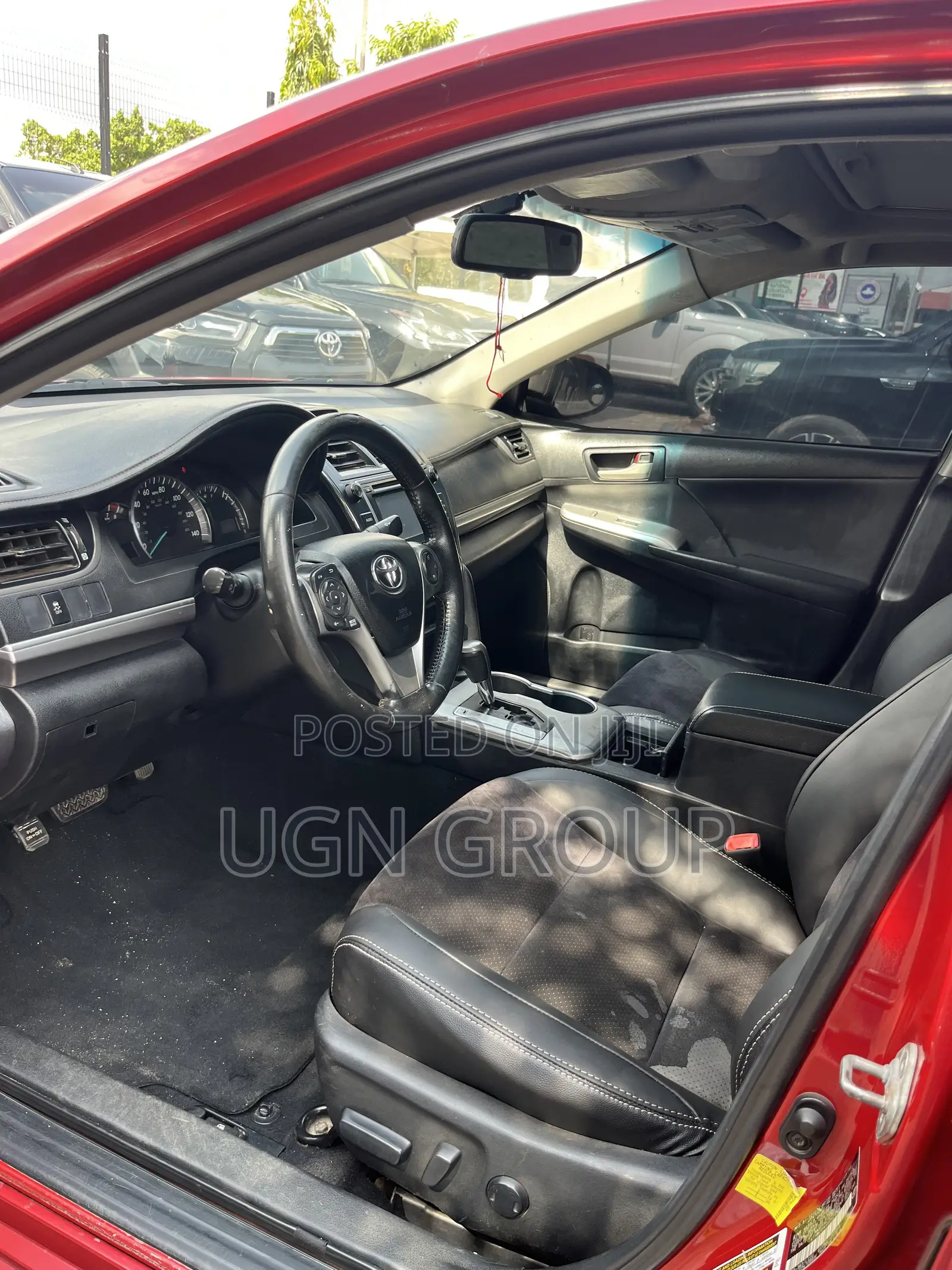 Toyota Camry Hybrid XLE 2012 Red