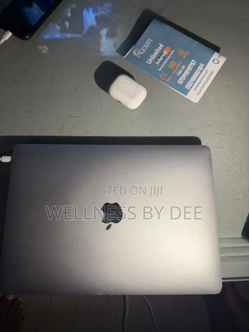 Laptop Apple MacBook Pro 2017 8GB Intel Core i5 SSD 256GB
