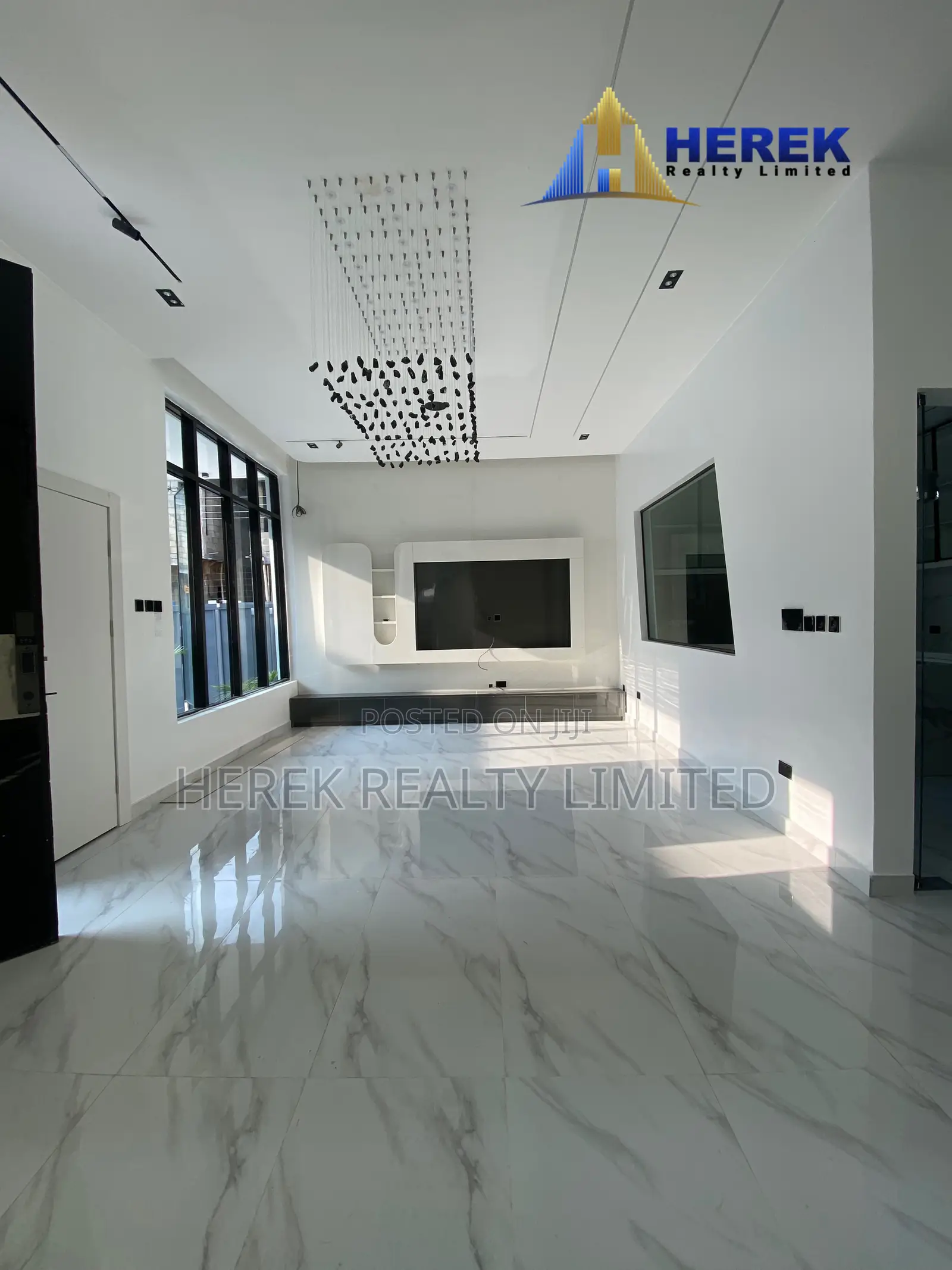 4bdrm Duplex in Addo Ajah for sale