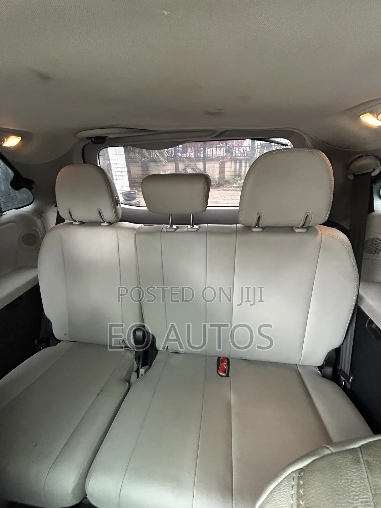 Toyota Sienna Limited Premium 7 Passenger (3.5L 6cyl 8A) 2017 Gray