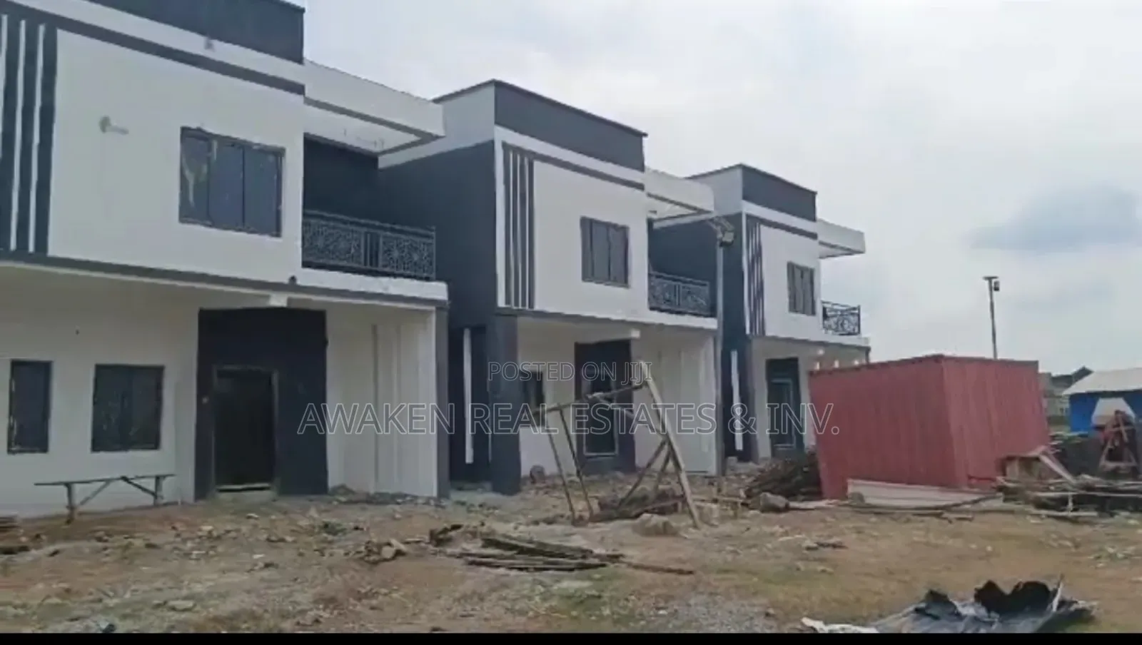 4bdrm Townhouse/Terrace in Lugbe District for sale