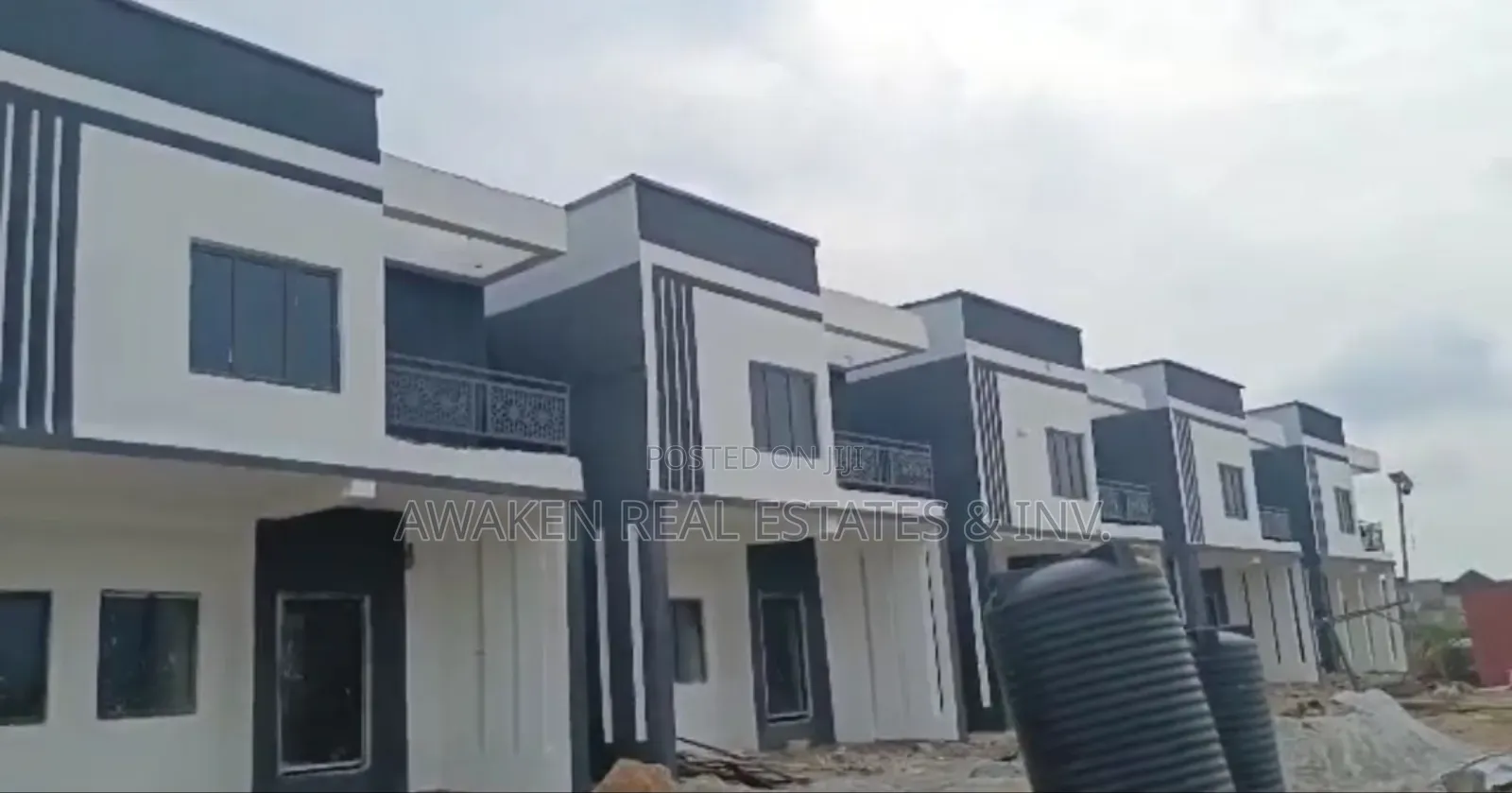 4bdrm Townhouse/Terrace in Lugbe District for sale