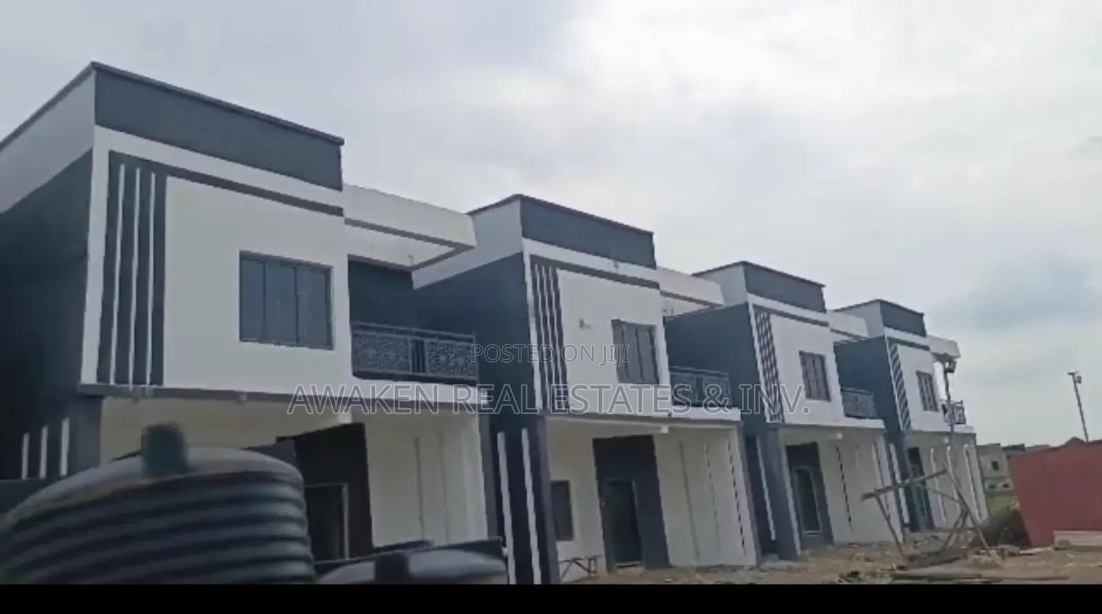 4bdrm Townhouse/Terrace in Lugbe District for sale