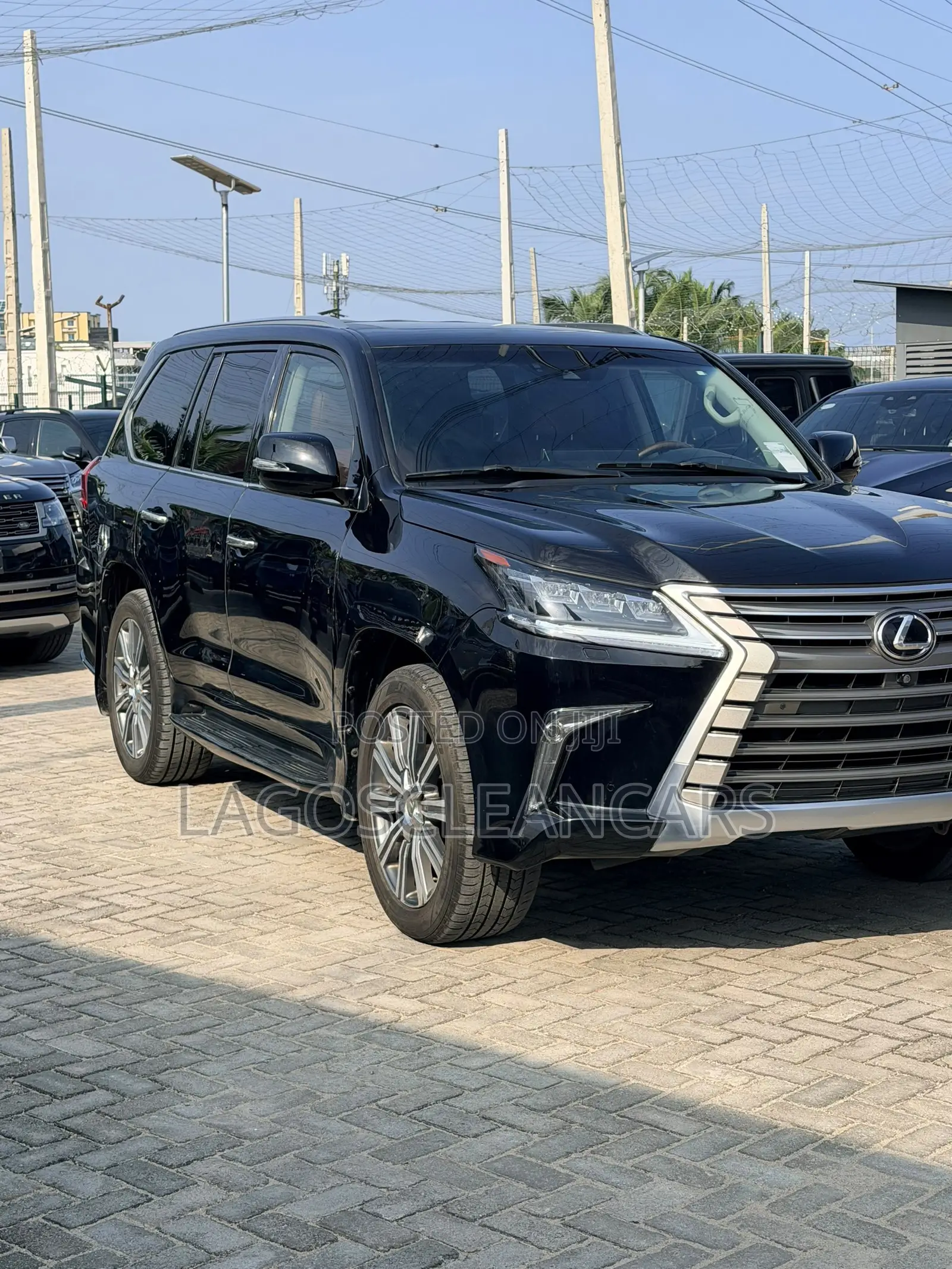 Lexus LX 570 (5 seats) AWD 2017 Black