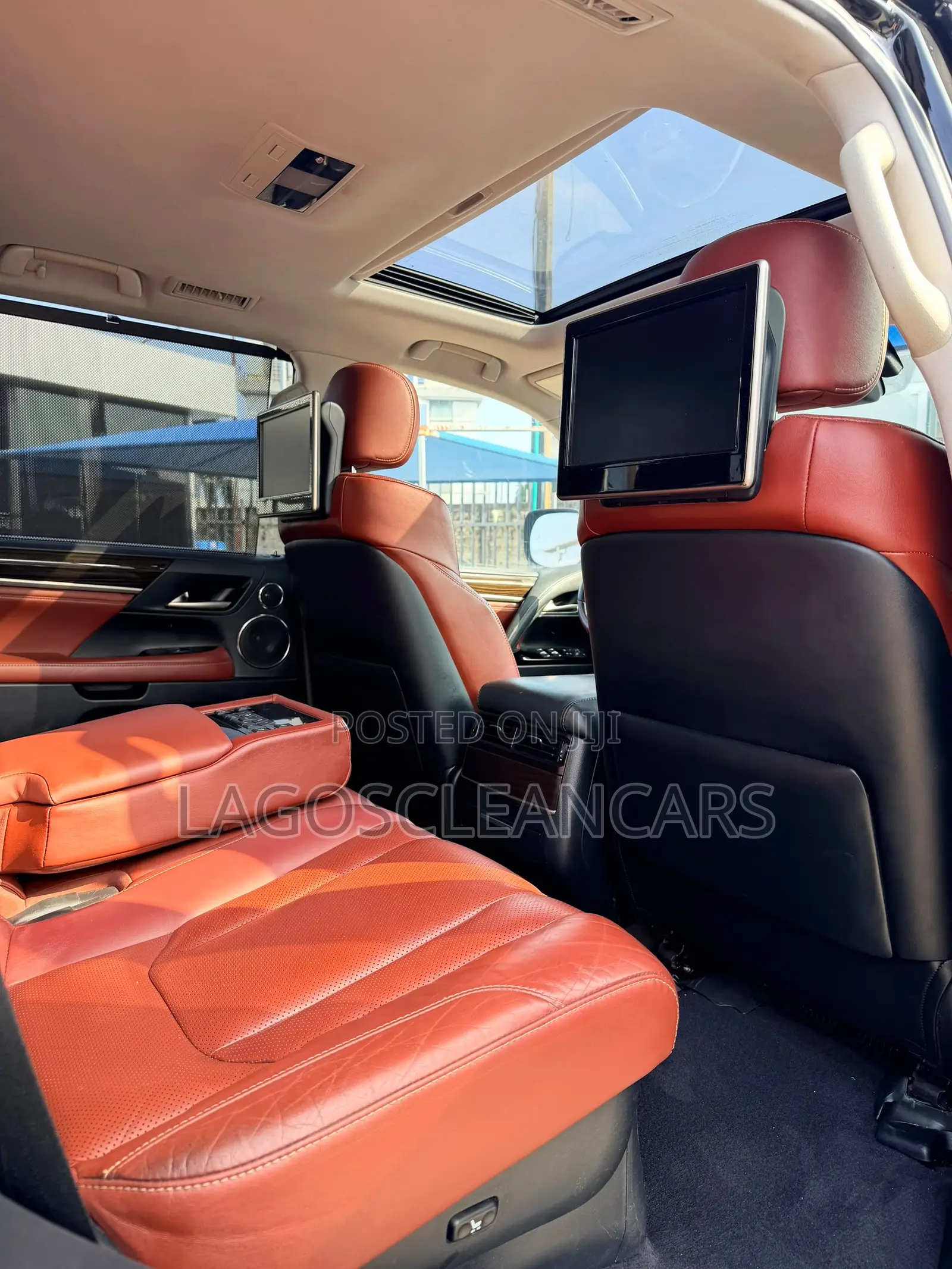 Lexus LX 570 (5 seats) AWD 2017 Black