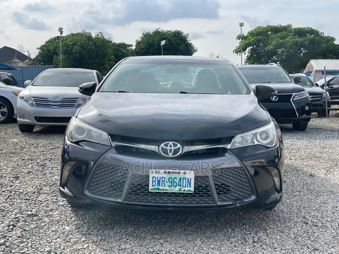 Toyota Camry 2016 Black