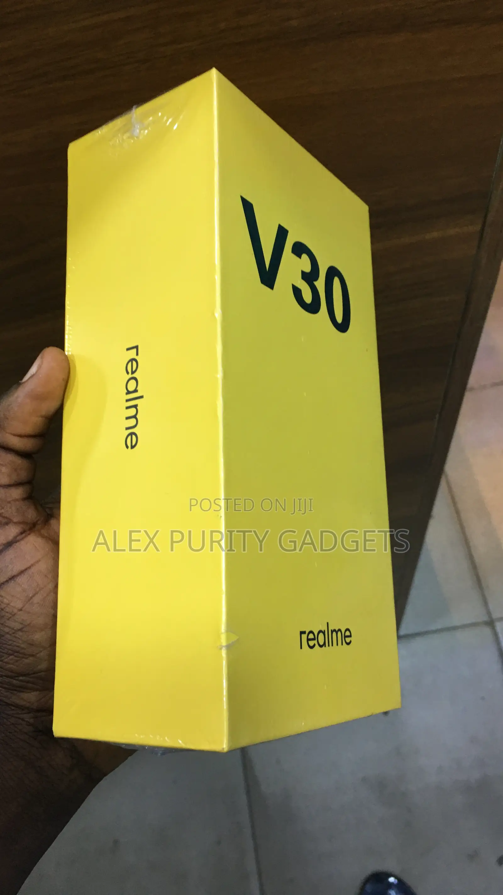 New Realme V30 128 GB