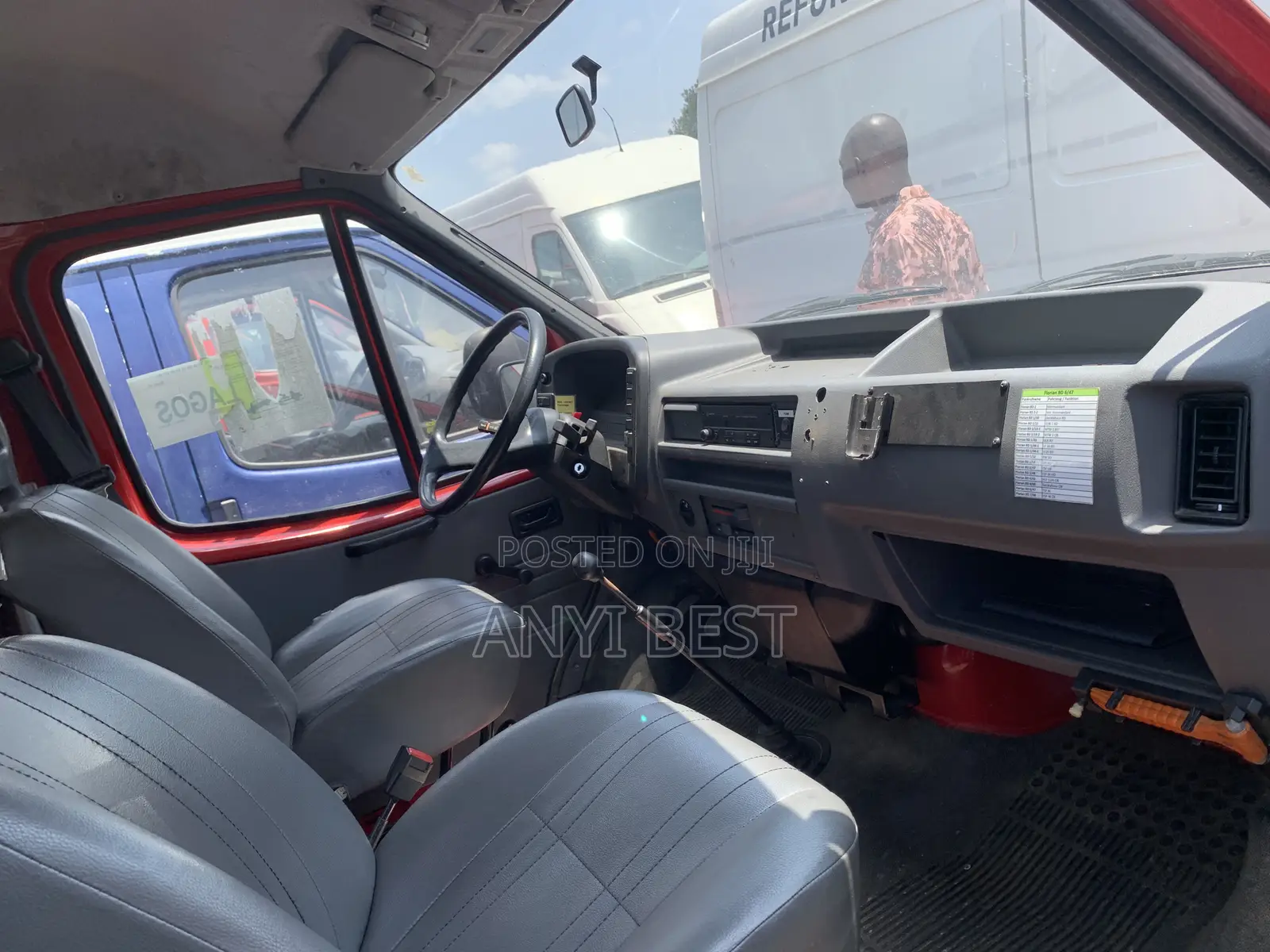 Ford F650 2002 Red