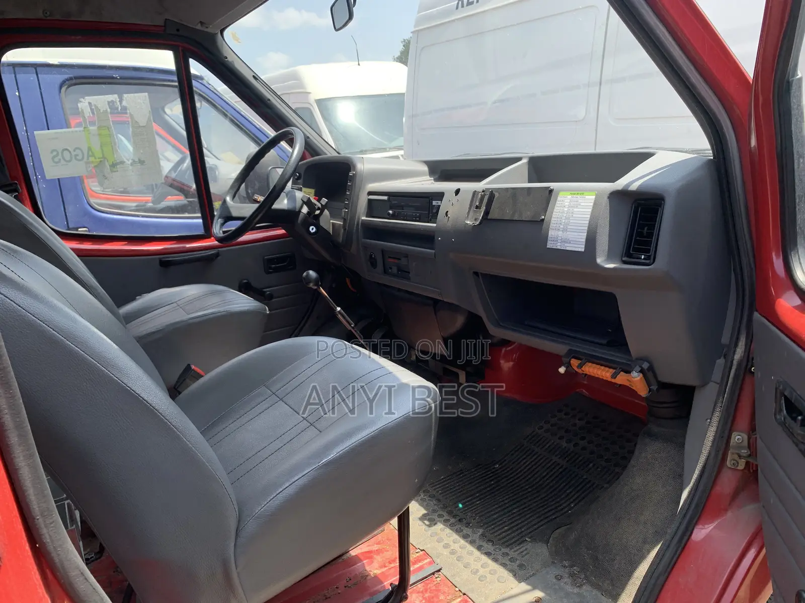Ford F650 2002 Red