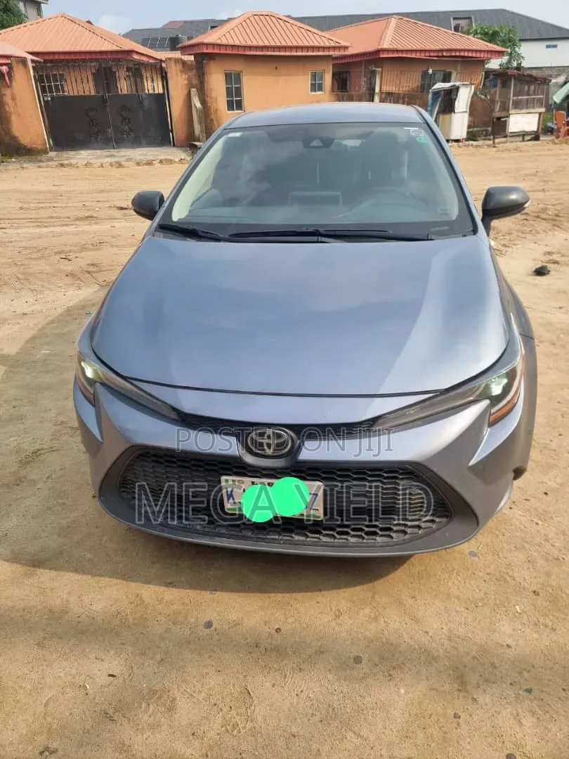 Toyota Corolla 2021 Gray