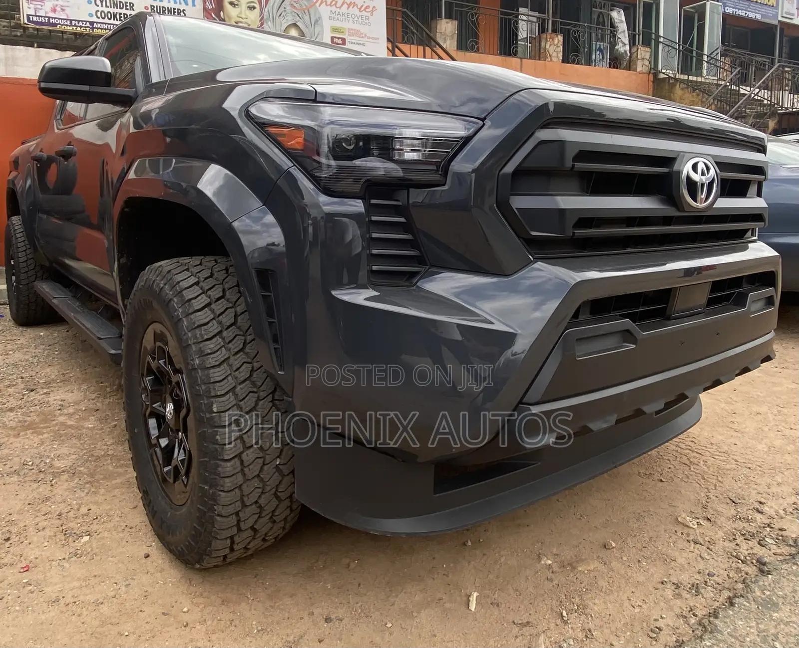 Toyota Tacoma SR Double Cab 4WD 5.0 ft. SB (Automatic) 2025 Gray