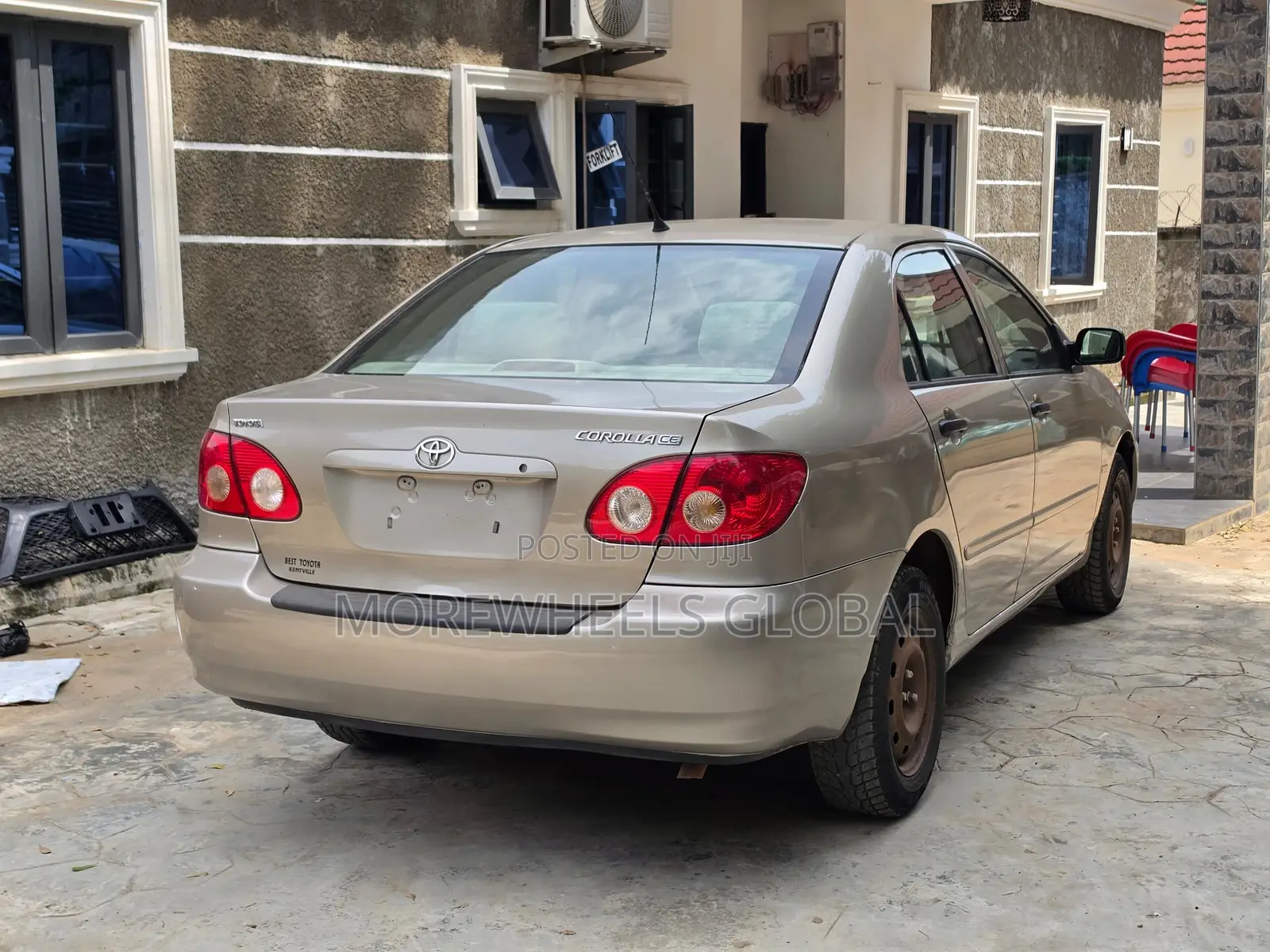 Toyota Corolla LE 2006 Gold