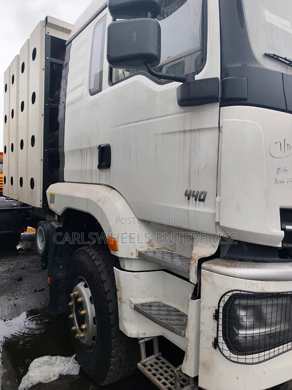 Brand New Sagmoto CNG 16 Cylinder Truck.