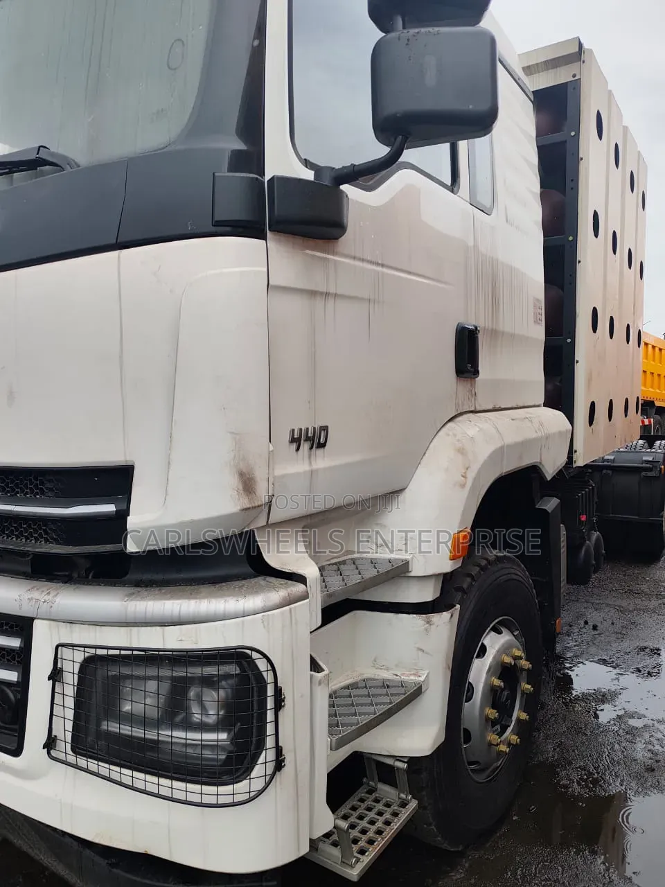 Brand New Sagmoto CNG 16 Cylinder Truck.