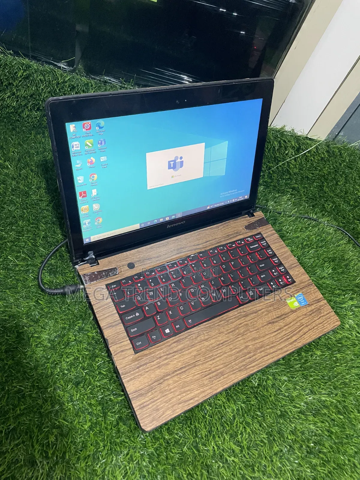 Laptop Lenovo IdeaPad Y410p 8GB Intel Core i7 HDD 750GB