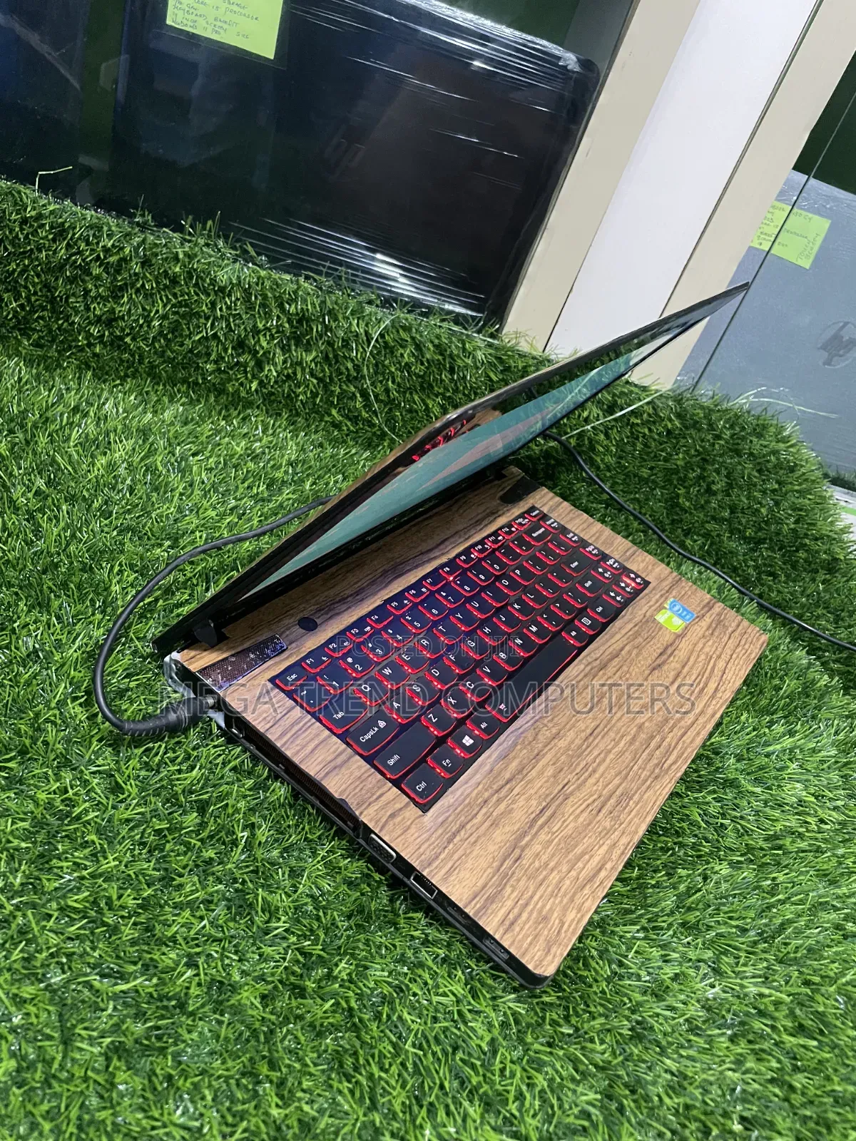 Laptop Lenovo IdeaPad Y410p 8GB Intel Core i7 HDD 750GB