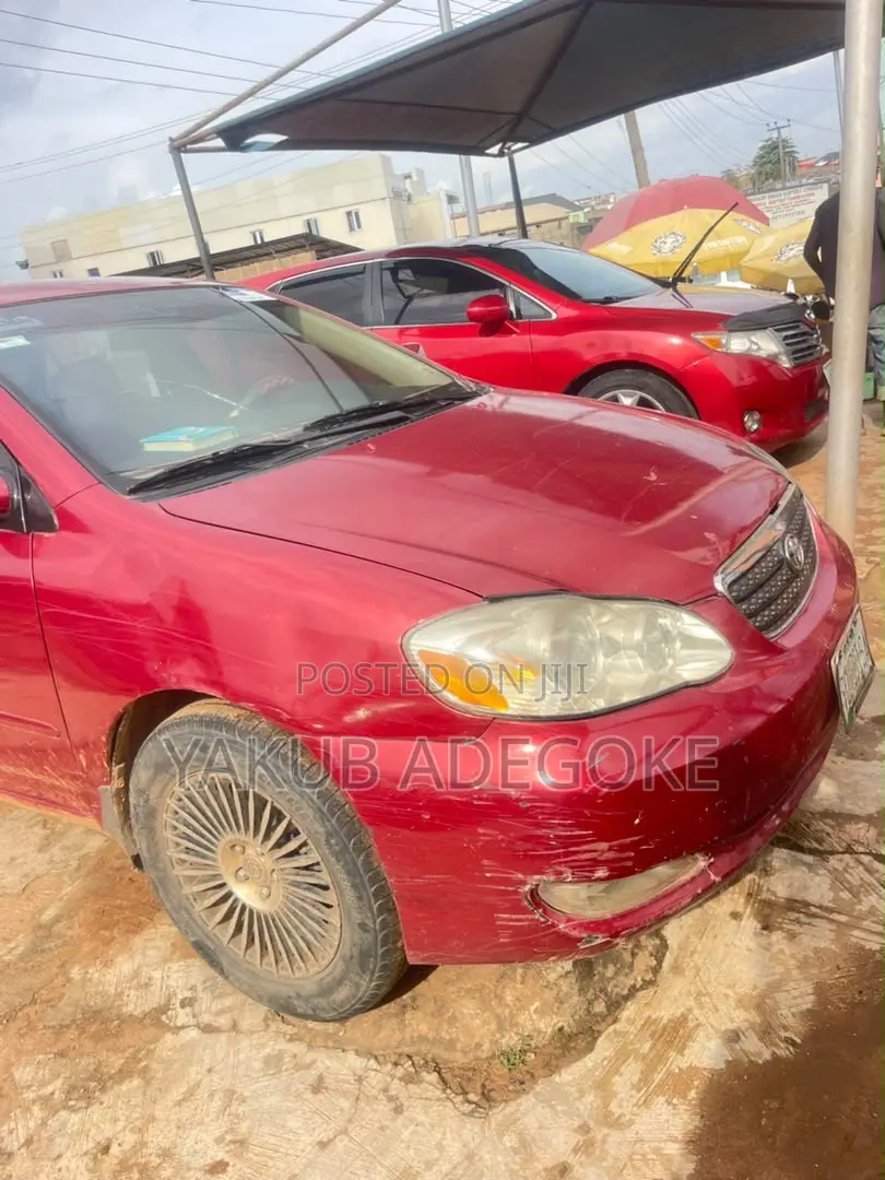 Toyota Corolla 2004 Red