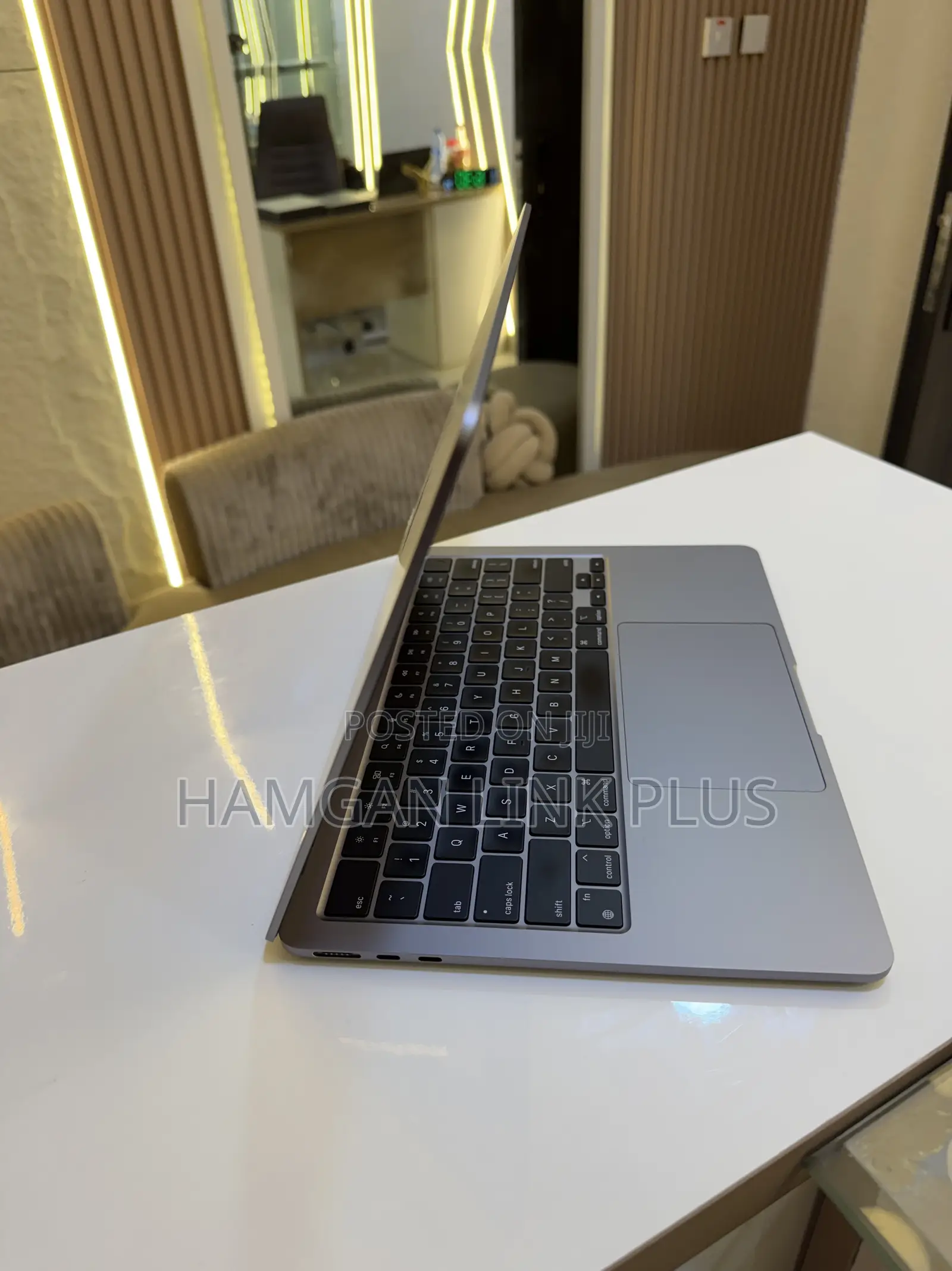 Laptop Apple MacBook Air 2022 M2 16GB Apple M2 SSD 512GB