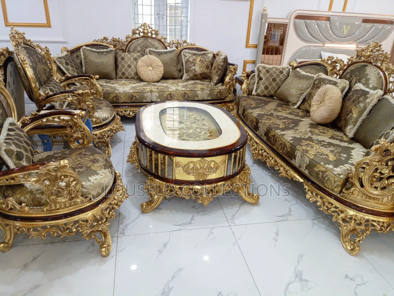 Your Quality 8 Seaters Royal Turkish Sofa With Table N 2 Stood