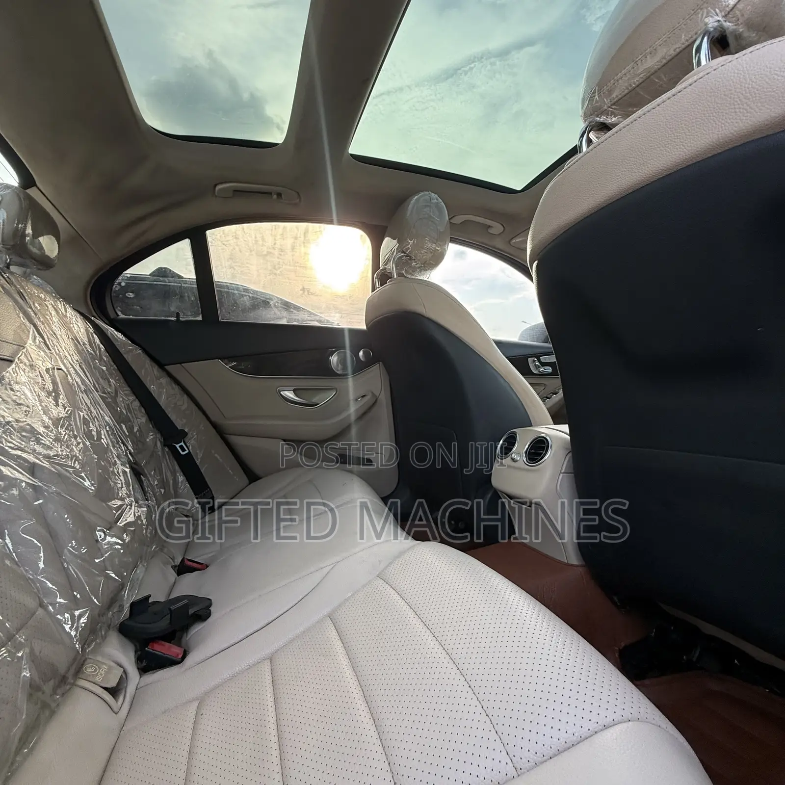 Mercedes-Benz C300 2016 Blue