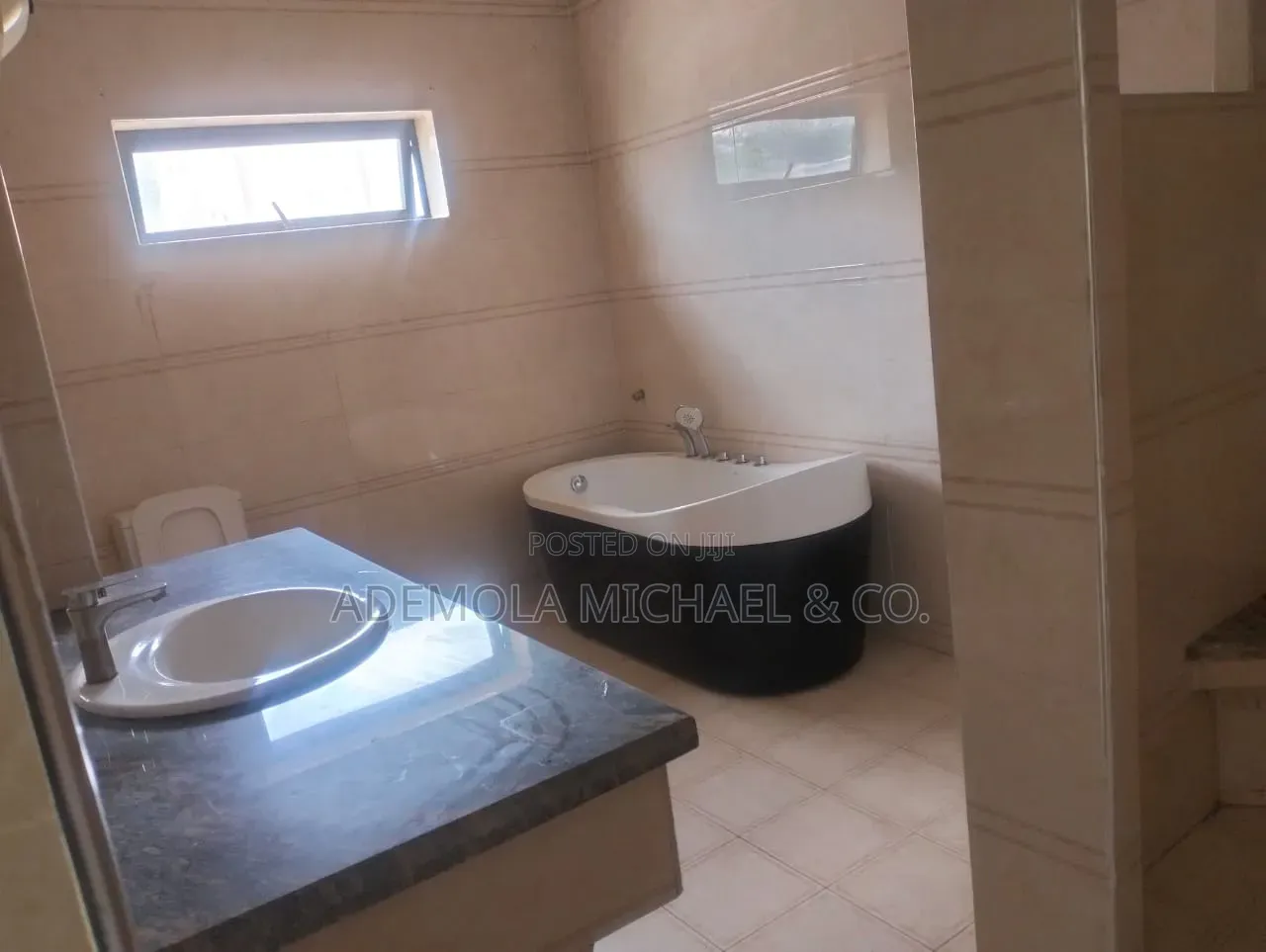 4bdrm Duplex in Asba & Dantata for sale